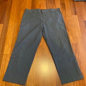 Plaid Relaxed Fit Dockers In Excellent Condition.  40x32.